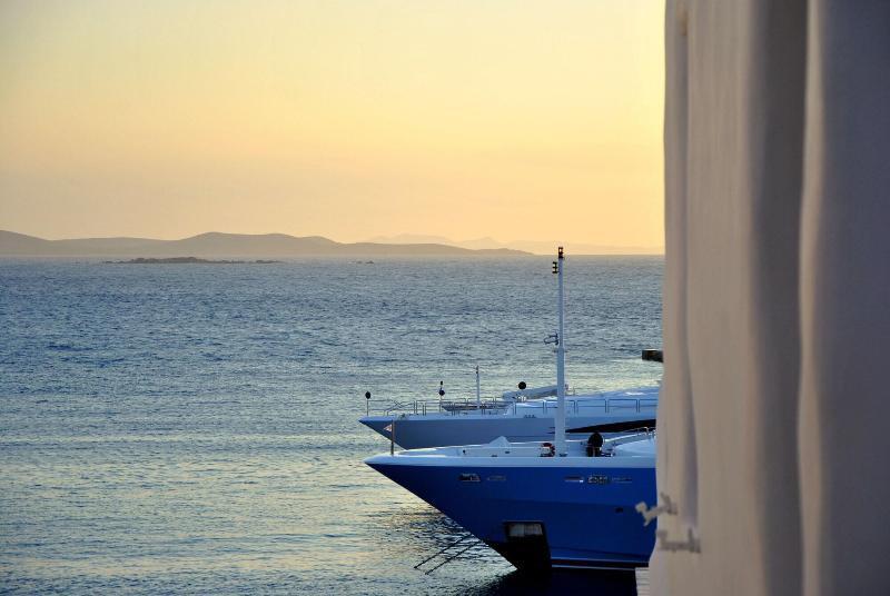 شقة ريفا سويتس Mykonos Town المظهر الخارجي الصورة
